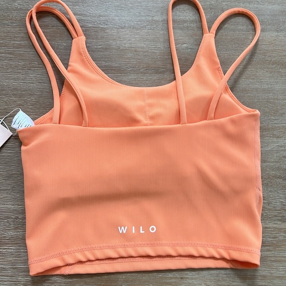 Wilo active 2 piece crop top and ribbed leggings set small - Picture 4 of 7